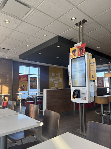 Photo of McDonald's - 90 Avalon Dr, Labrador City, NL A2V 2Y2